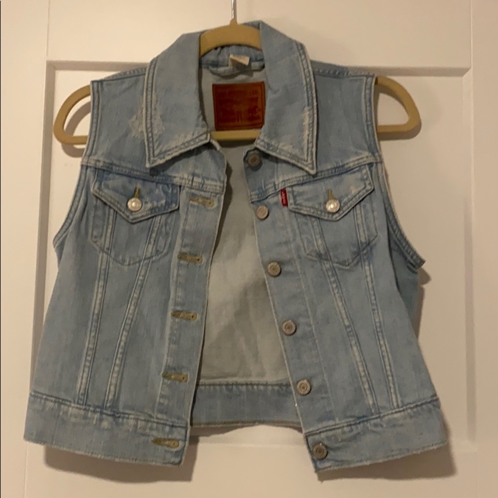 Levi’s denim vest